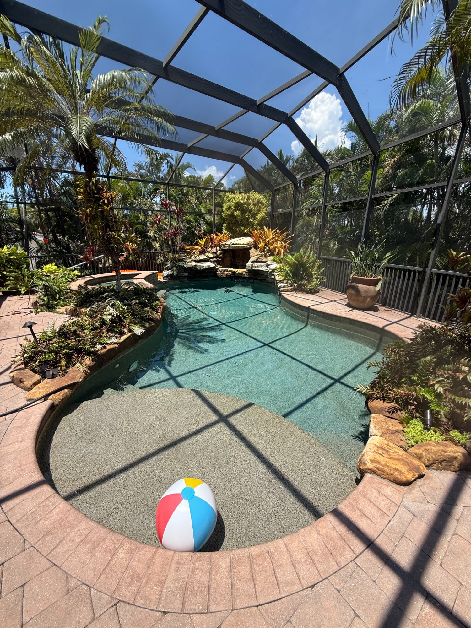 Tropical screened pool